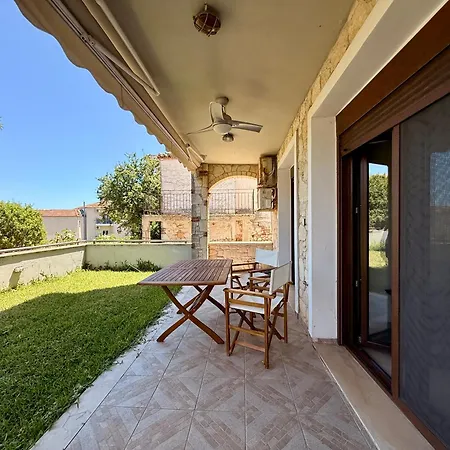 Lithos Home, Cozy 1bd With Terrace