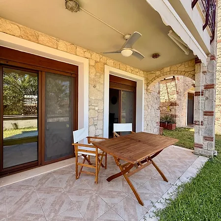 Lithos Home, Cozy 1bd With Terrace